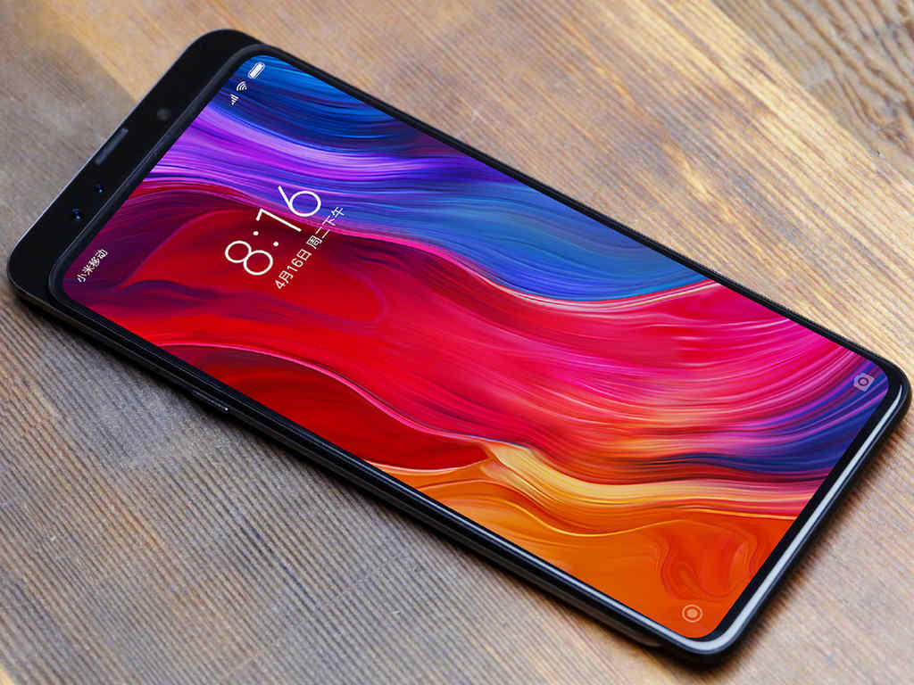 Xiaomi Mi Mix 3 picture posted by company president Lin Bin. Image: Weibo 