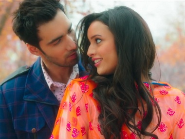 Laila Majnu song 'Aahista' captures lead pair's love story before launching into tragic climax Laila Majnu song 'Aahista' captures lead pair's love story before launching into tragic climax