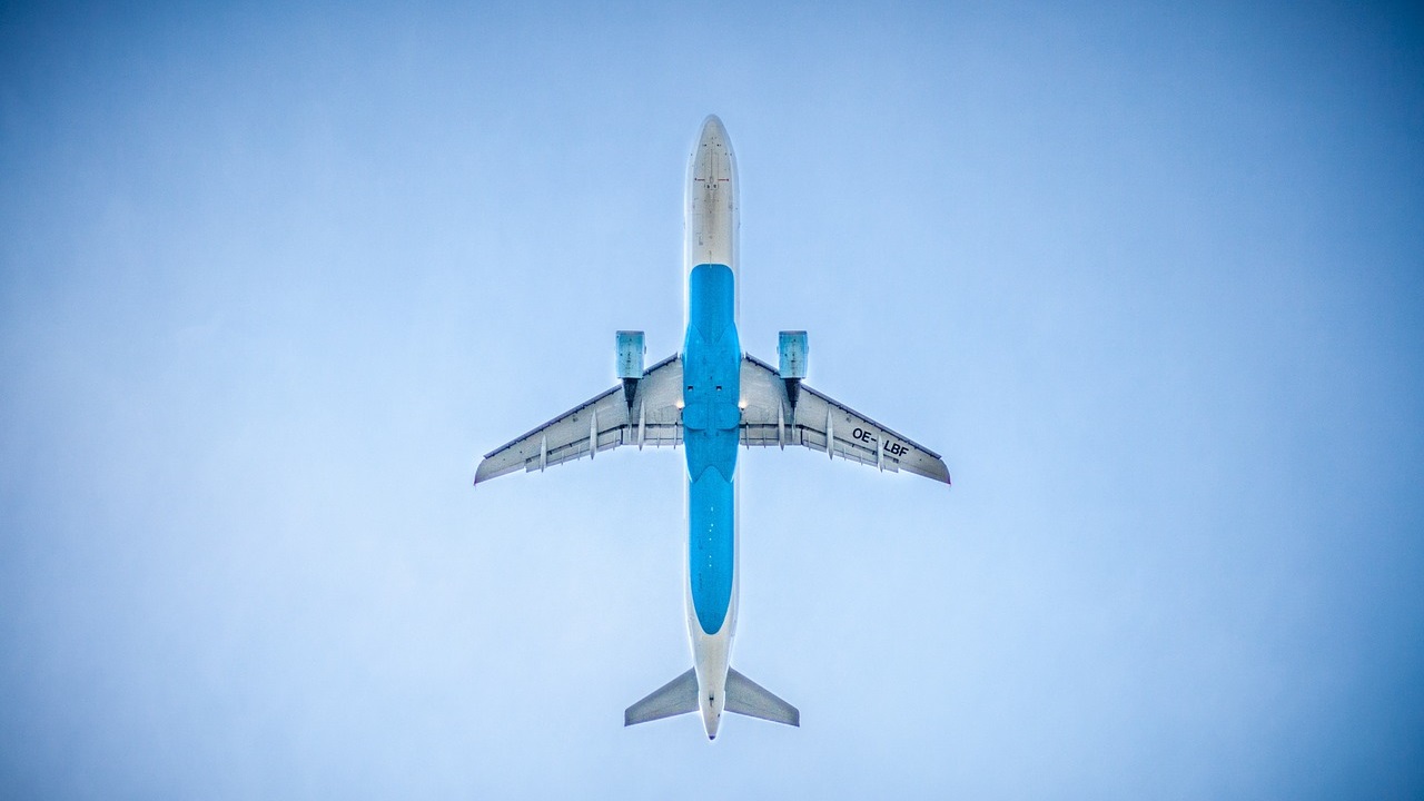 Why is Facebook letting some Android users react to posts with a 'Plane' emoji? Why is Facebook letting some Android users react to posts with a 'Plane' emoji?