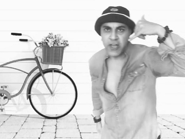 Baba Sehgal presents his version of Kiki Challenge with lyrics as lethal as people jumping out of cars Baba Sehgal presents his version of Kiki Challenge with lyrics as lethal as people jumping out of cars