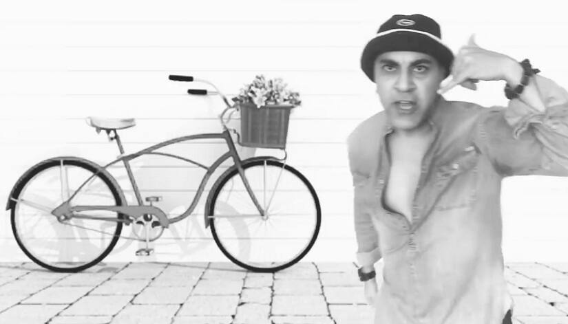 Baba Sehgal doing the Kiki Challenge. Facebook screengrab