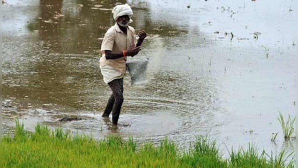 Karnataka teacher suspended for questioning Union Minister about fertiliser scarcity