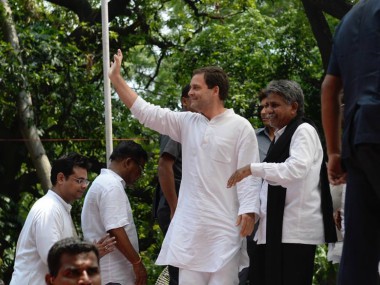 Rahul Gandhi joins SC/ST protest in Delhi's Jantar Mantar, says Narendra Modi doesn't have space in his heart for Dalits Rahul Gandhi joins SC/ST protest in Delhi's Jantar Mantar, says Narendra Modi doesn't have space in his heart for Dalits