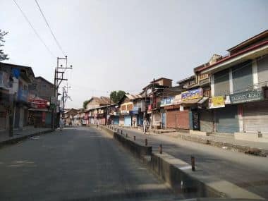 The old town in Srinagar wore a deserted look as Jammu and Kashmir stayed shutdown over Article 35-A hearing. Image by: Sameer Yasir