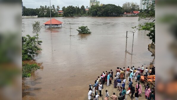 Daily Bulletin: President's Independence Day address, heavy rains in Kerala, Jio's 4G enabled phone sale; here are the day's top stories