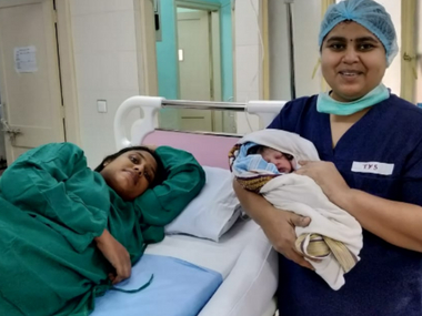 Kerala floods: Pregnant woman delivers baby soon after being airlifted by navy from Ernakulam district Kerala floods: Pregnant woman delivers baby soon after being airlifted by navy from Ernakulam district