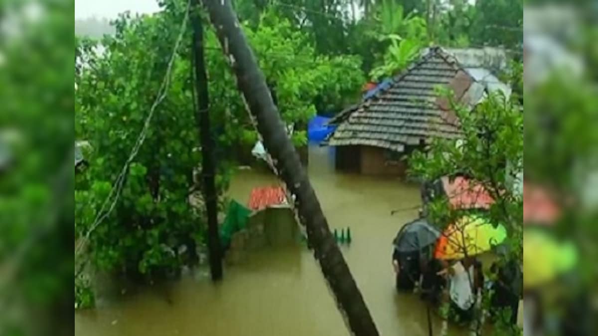 All donations to Kerala flood victims to get tax benefits; contributions to NGOs to get 50% tax rebate