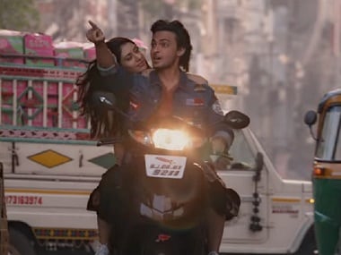 Watch: Loveratri song Akh Lad Jaave, featuring Aayush Sharma, Warina  Hussain, is a club anthem – Firstpost