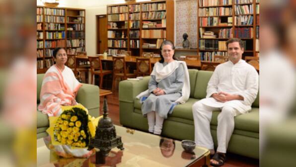 Mamata Banerjee meets Opposition leaders in Delhi, including Rahul, Sonia Gandhi; invites them to 'federal front' Kolkata rally