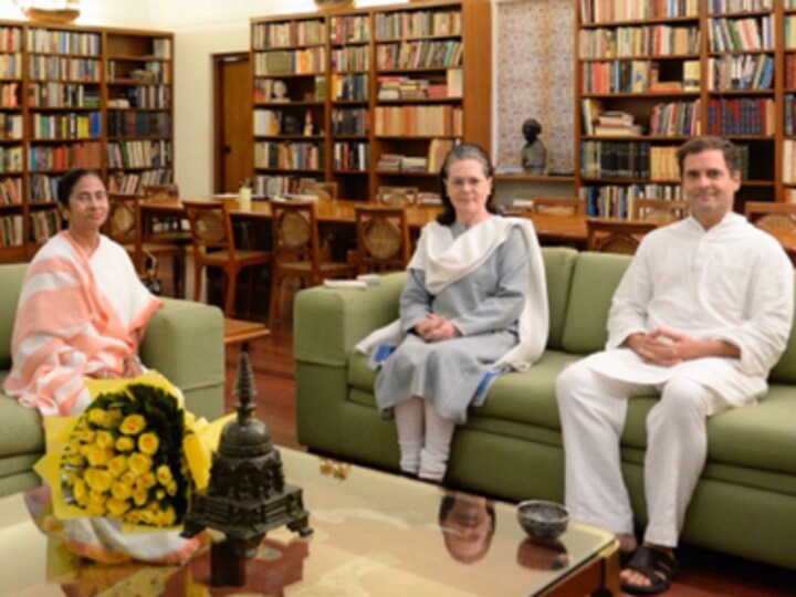 Mamata Banerjee meets Opposition leaders in Delhi, including Rahul, Sonia Gandhi; invites them to 'federal front' Kolkata rally