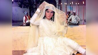 Meena Kumari playlist: 'Inhi Logon Ne', 'Chalte Chalte' and other iconic songs picturised on the legend