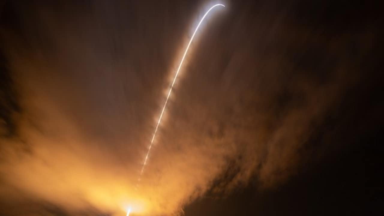 Using long exposure, a NASA photographer captures the trajectory of the Parker Solar Probe moments after blast off. Image courtesy: NASA Using long exposure, a NASA photographer captures the trajectory of the Parker Solar Probe moments after blast off. Image courtesy: NASA