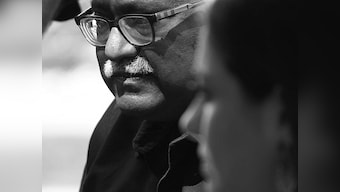 Pradeep Sarkar leaves dengue treatment midway to shoot for Amitabh Bachchan's cameo in Helicopter Eela