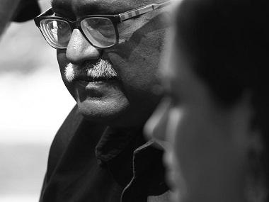 Pradeep Sarkar leaves dengue treatment midway to shoot for Amitabh Bachchan's cameo in Helicopter Eela Pradeep Sarkar leaves dengue treatment midway to shoot for Amitabh Bachchan's cameo in Helicopter Eela