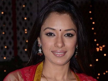 Sarabhai vs Sarabhai actress Rupali Ganguly injured in road rage incident; bikers smash car's window Sarabhai vs Sarabhai actress Rupali Ganguly injured in road rage incident; bikers smash car's window