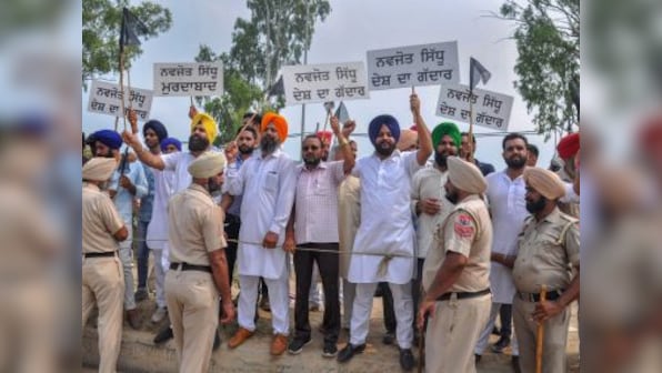Navjot Singh Sidhu's 'hugplomacy' with Pakistan army chief Bajwa: Joke's on Punjab minister and no one's laughing