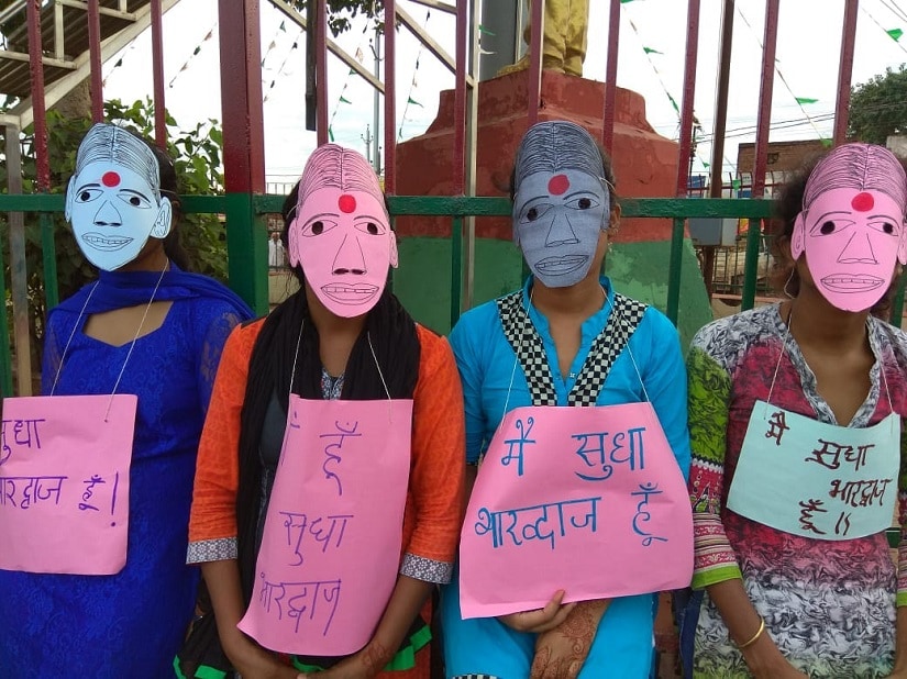 Protests in Chhattisgarh's Bhilai against activist Sudha Bharadwaj's arrest in Faridabad. Image Courtesy: 101Reporters/Vandana Agrawal