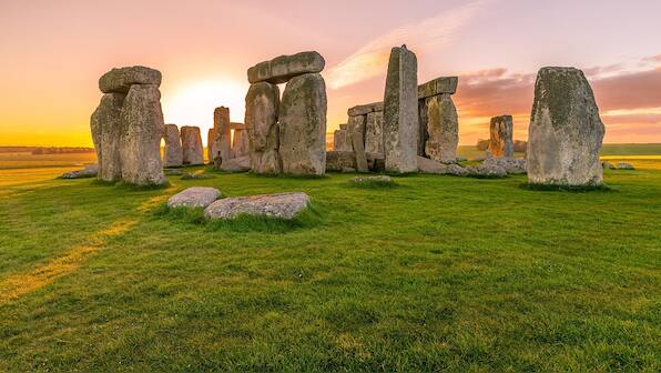Cremation ashes yield secrets about the possible builders of Stonehenge