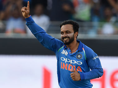 India vs Pakistan: Deceptive Kedar Jadhav foxes Pakistan's middle order, proves his credentials as an all-round asset to the team India vs Pakistan: Deceptive Kedar Jadhav foxes Pakistan's middle order, proves his credentials as an all-round asset to the team
