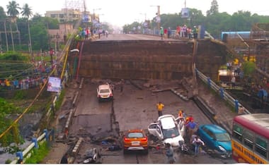 Kolkata bridge collapse: One dead, several injured in Majerhat mishap; Mamata Banerjee orders high-level investigation