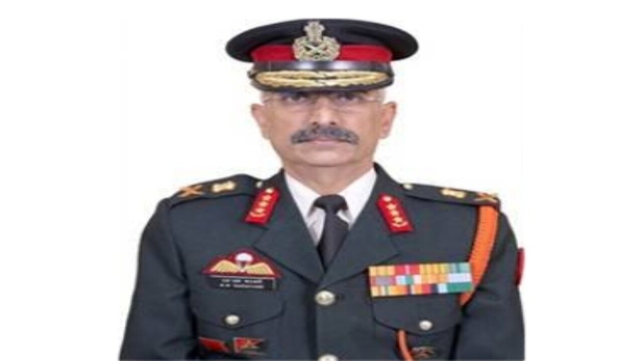 Lt-Gen Mukund Naravane replaces Lt-Gen Abhay Krishna as head of Eastern ...