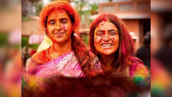 Pataakha movie review: Vishal Bhardwaj proves he's a master storyteller with this mischievously quirky film