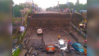 Majerhat bridge collapse: We heard a loud bang and saw portion of bridge cave in, says eyewitness in Kolkata