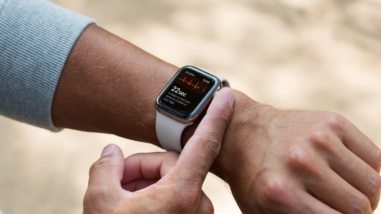 Apple watch series hot sale 4 features ecg