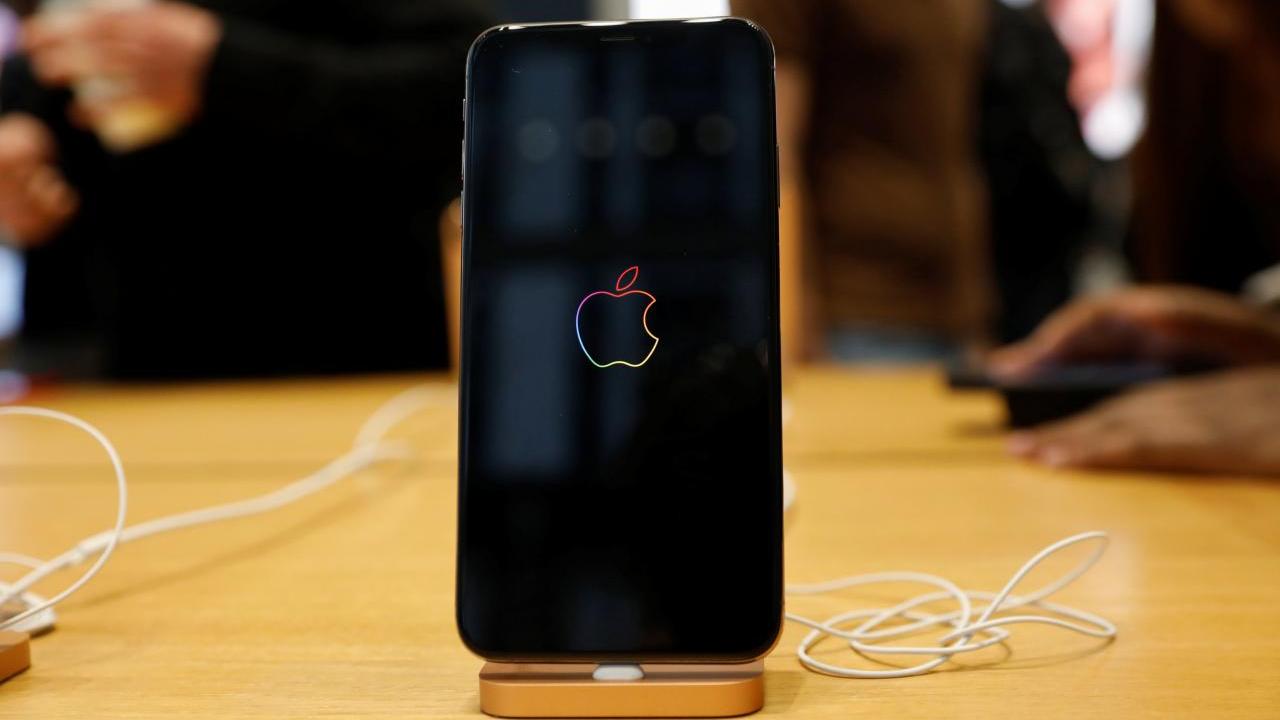 Apple finds quality issues with certain iPhone X and 13-inch MacBook Pro models Apple finds quality issues with certain iPhone X and 13-inch MacBook Pro models