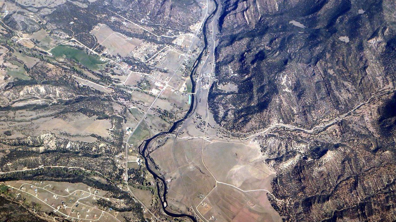 Climate researchers use pebbles to draw parallels between warming and floods Climate researchers use pebbles to draw parallels between warming and floods