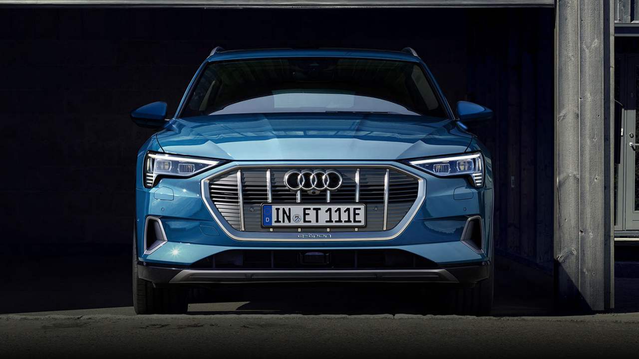 Audi e-tron prices start at $74,800, confirmed to hit the Indian market by 2019 Audi e-tron prices start at $74,800, confirmed to hit the Indian market by 2019
