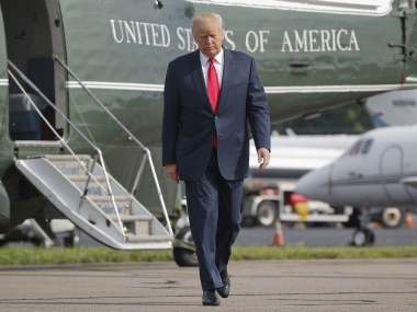 Mail bombs versus migrant caravan: Donald Trump goes all in on 2 powerful optics dominating US politics before 6 November midterm elections Mail bombs versus migrant caravan: Donald Trump goes all in on 2 powerful optics dominating US politics before 6 November midterm elections