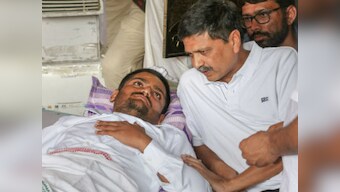 Hardik Patel shifted to hospital in Gujarat after his health deteriotates on 14th day of quota fast