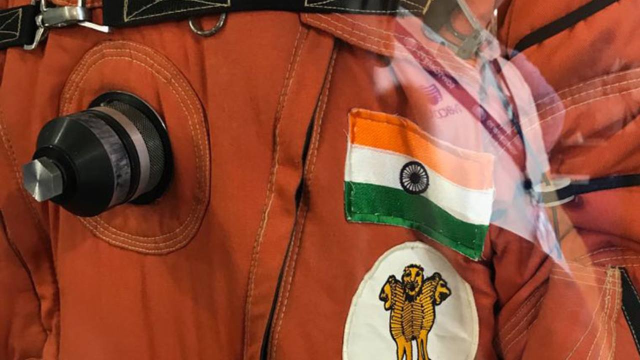 Gaganyaan: Training for astronaut candidates begins in Russia, but still no women test pilots who 'qualify'? Gaganyaan: Training for astronaut candidates begins in Russia, but still no women test pilots who 'qualify'?