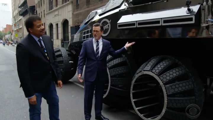 Colbert and DeGrasse drive a 'Mars Rover' around New York and talk science