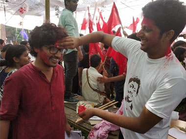 JNUSU election results 2018: Left sweeps key posts in polls marred by violence; ABVP terms loss 'win' of their will JNUSU election results 2018: Left sweeps key posts in polls marred by violence; ABVP terms loss 'win' of their will