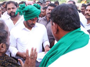 Jaganmohan Reddy on way to do a YSR with 3,000-km padayatra, but is it enough to pip Chandrababu Naidu in Andhra Pradesh?