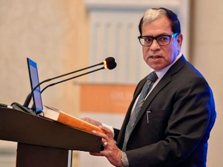 SC verdict on Aadhaar validity: Bench declares scheme as 'constitutionally valid'; linkage mandatory for PAN card, I-T returns