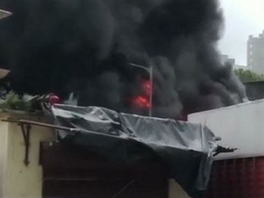 Fire breaks out near Somwar Bazar area at Malad West in Mumbai; no casualties reported, says civic official Fire breaks out near Somwar Bazar area at Malad West in Mumbai; no casualties reported, says civic official