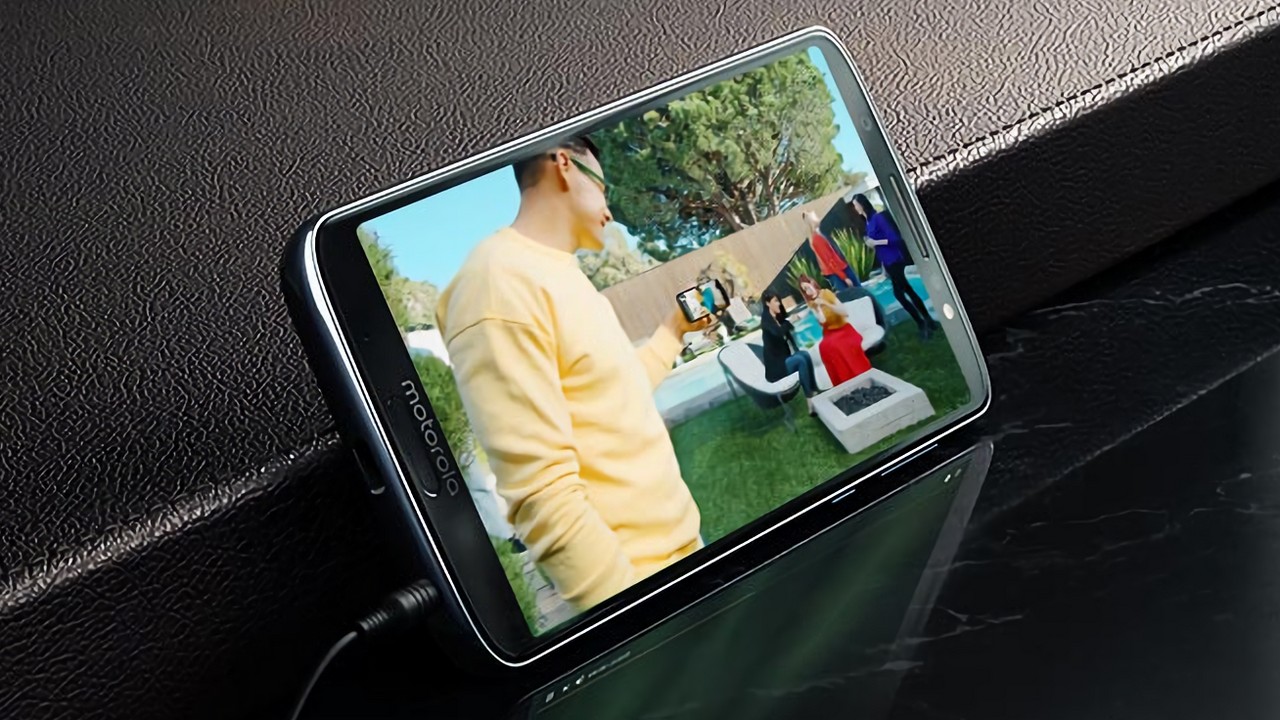 Moto G6 Plus launched at Rs 22,499, to sell on Amazon from 10 September onwards Moto G6 Plus launched at Rs 22,499, to sell on Amazon from 10 September onwards