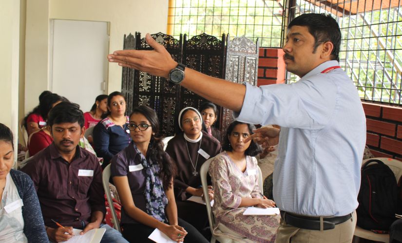Dr Aravind E Raj, Associate Professor, National Institute of Mental Health and Neuro Sciences at a training session for volunteers working in flood ravaged Kerala and Kodagu on Psychological First Aid. Image by Reshmi Chakraborty