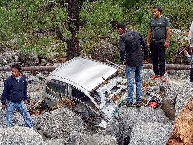 At least 11 people dead due to landslides, flash floods caused by heavy rainfall in North India; 'red alert' issued in Punjab At least 11 people dead due to landslides, flash floods caused by heavy rainfall in North India; 'red alert' issued in Punjab