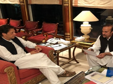 Pakistan prime minister Imran Khan gets first jolt as top aide quits after corruption case filed Pakistan prime minister Imran Khan gets first jolt as top aide quits after corruption case filed