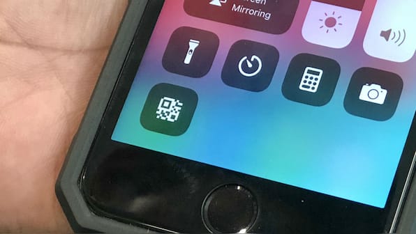 Apple iOS 12 update: How to use the QR code scanner on the new iOS camera app