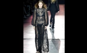 Emporio Armani brings travel-inspired looks to Milan Fashion Week show