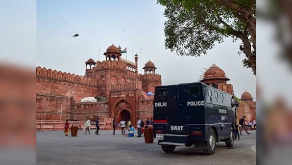 Two suspected terrorists from Islamic State in Jammu and Kashmir arrested near Red Fort, says Delhi Police