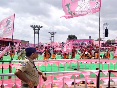 TRS rally updates: KCR slams Chandrababu Naidu, recalls high power tariffs during his tenure