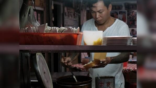 Getting straight: Taiwanese ex-gangster turns noodle chef in ‘second chance’ at life, serves free food to needy