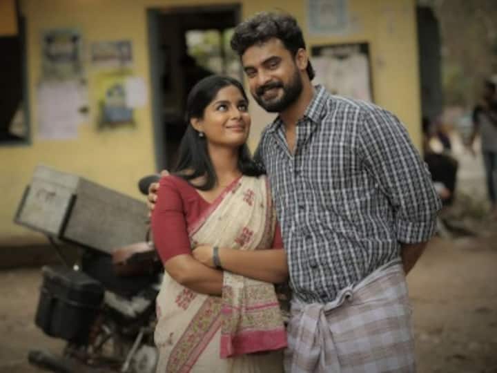 Theevandi movie review: Tovino Thomas romances the cigarette in a well begun but half done political satire