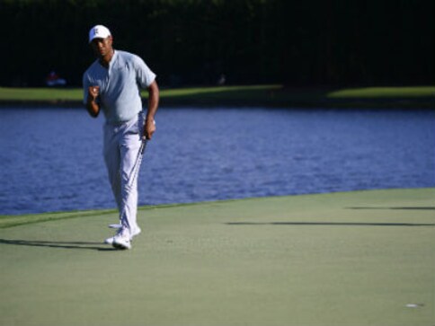 FedEx Cup: Tiger Woods shares lead with Justin Rose in Tour Championship at halfway stage; Rory McIlroy still in contention FedEx Cup: Tiger Woods shares lead with Justin Rose in Tour Championship at halfway stage; Rory McIlroy still in contention